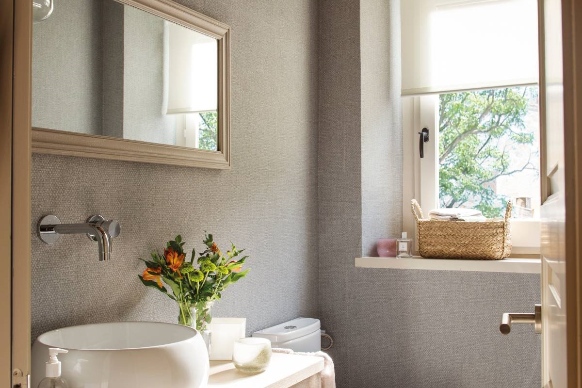 Reformas de baños Tarragona en baños de tamaño reducido Soluciones inteligentes en reformas de baños Tarragona para espacios pequeños
