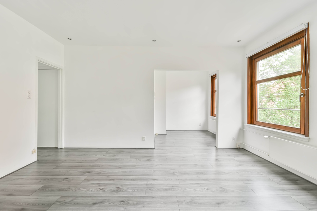 Espacios comerciales diseñados con Pladur y Yeso en Comarruga por Reformas y Construcciones Tarragona. Reforma de local comercial utilizando Pladur y Yeso en Comarruga con acabados profesionales.